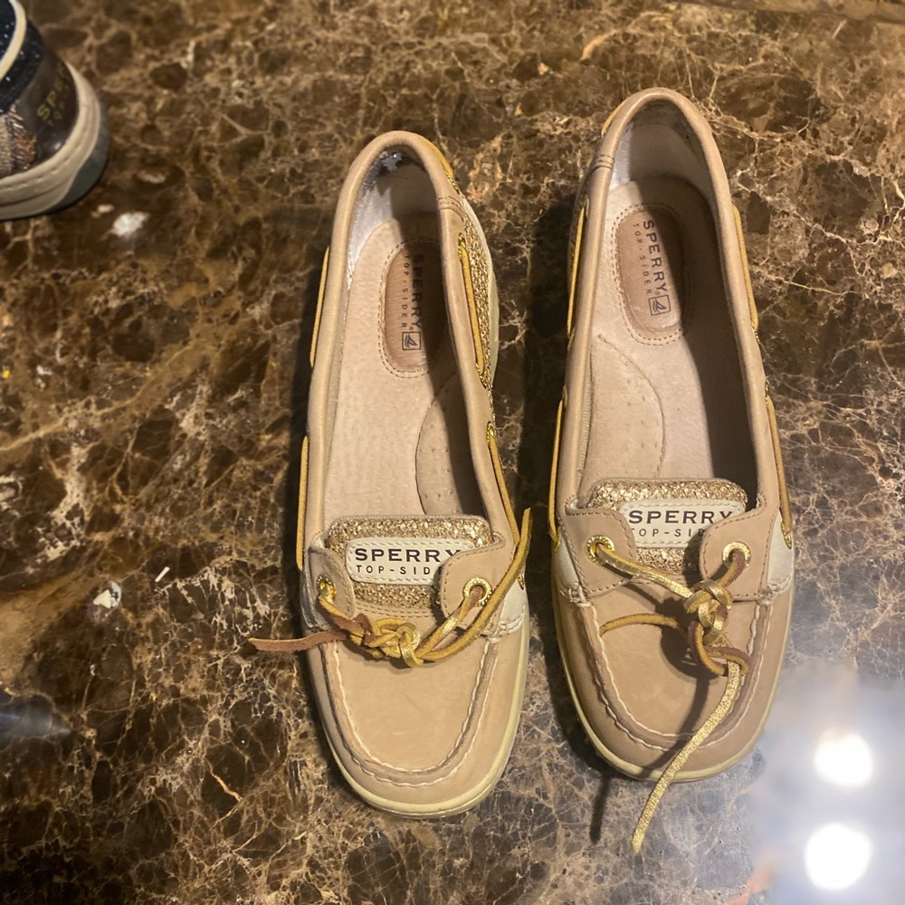 SPERRY SHOES